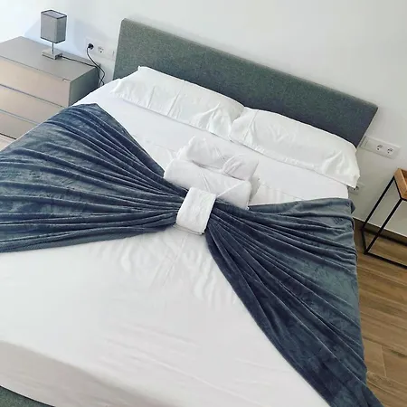 Club Nautico C Апартаменты